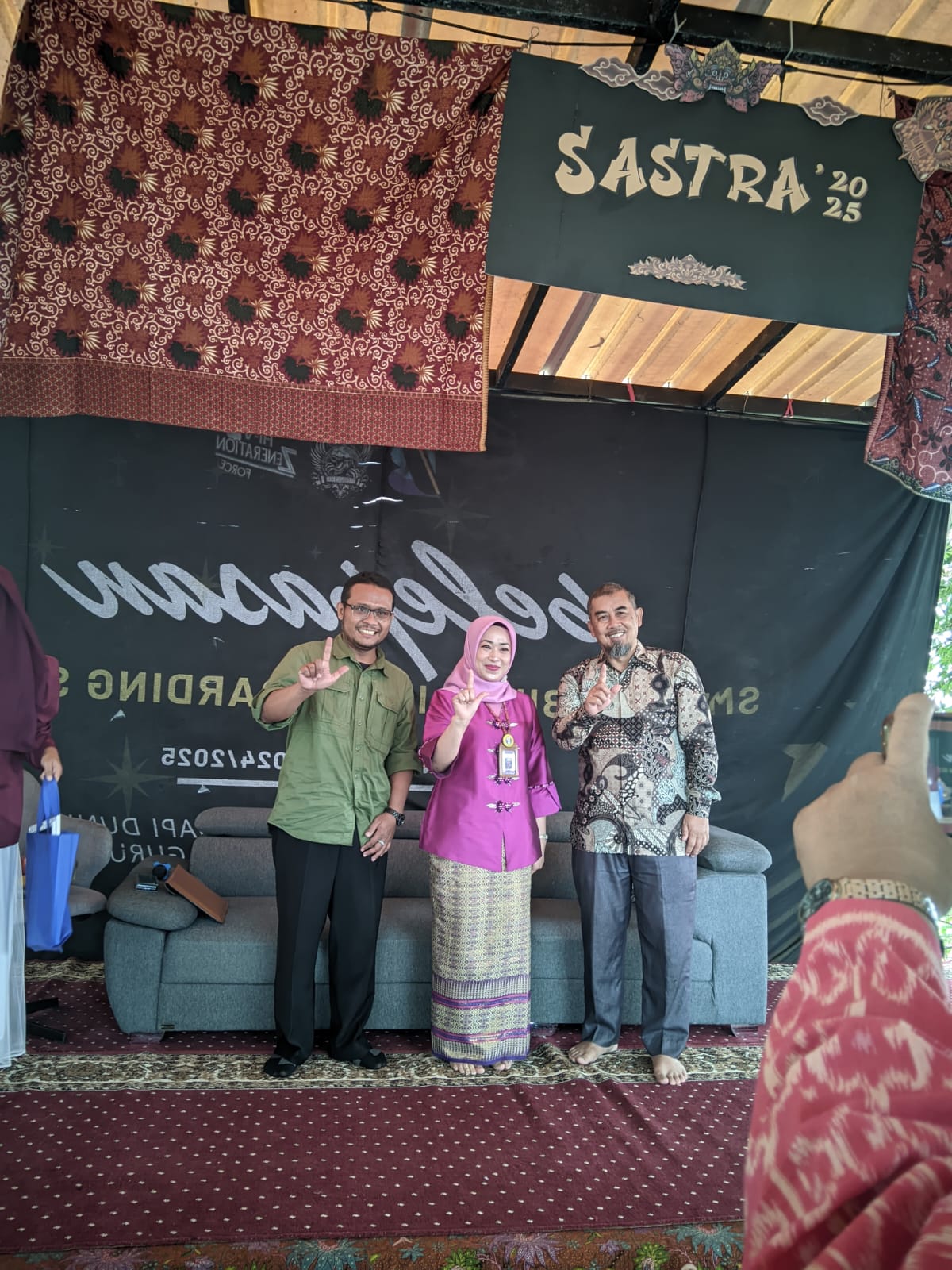 Semarak Sastra di “Binar Ilmu Boarding School”: Merawat Bahasa, Menyemai Tradisi